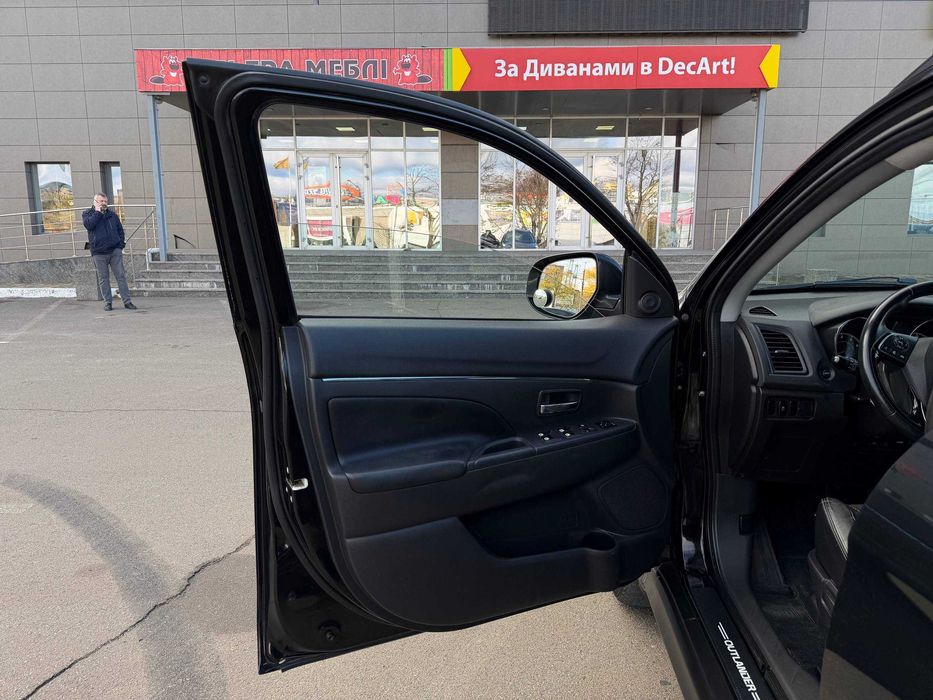 Avtoreal Mitsubishi Outlander Sport
2017