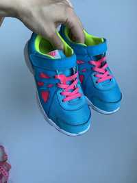 Nike Кроссовки для девочки неоновые 33 размера 21 см