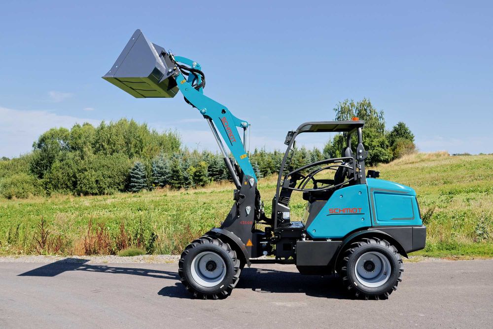 Ładowarka kołowa Schmidt 4350A Nowa 4x4 miniładowarka  2 tony NOWOŚĆ