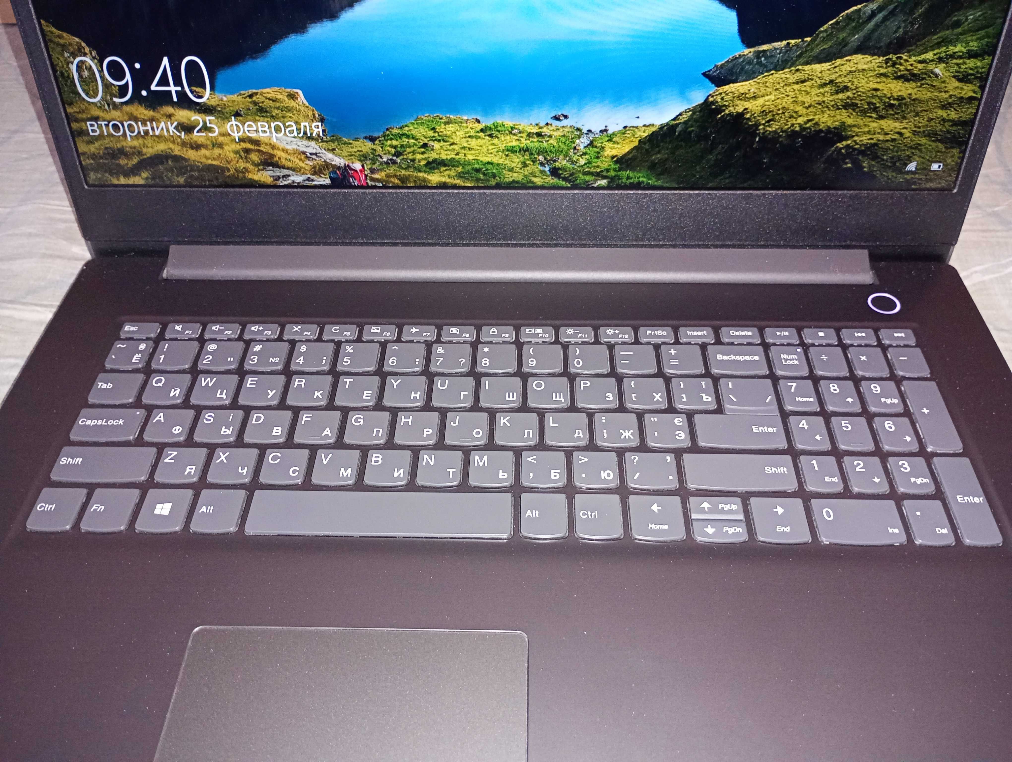 Ноутбук Lenovo V17-IIL + Windows 10 Pro ліцензія + мишка Logitech M190