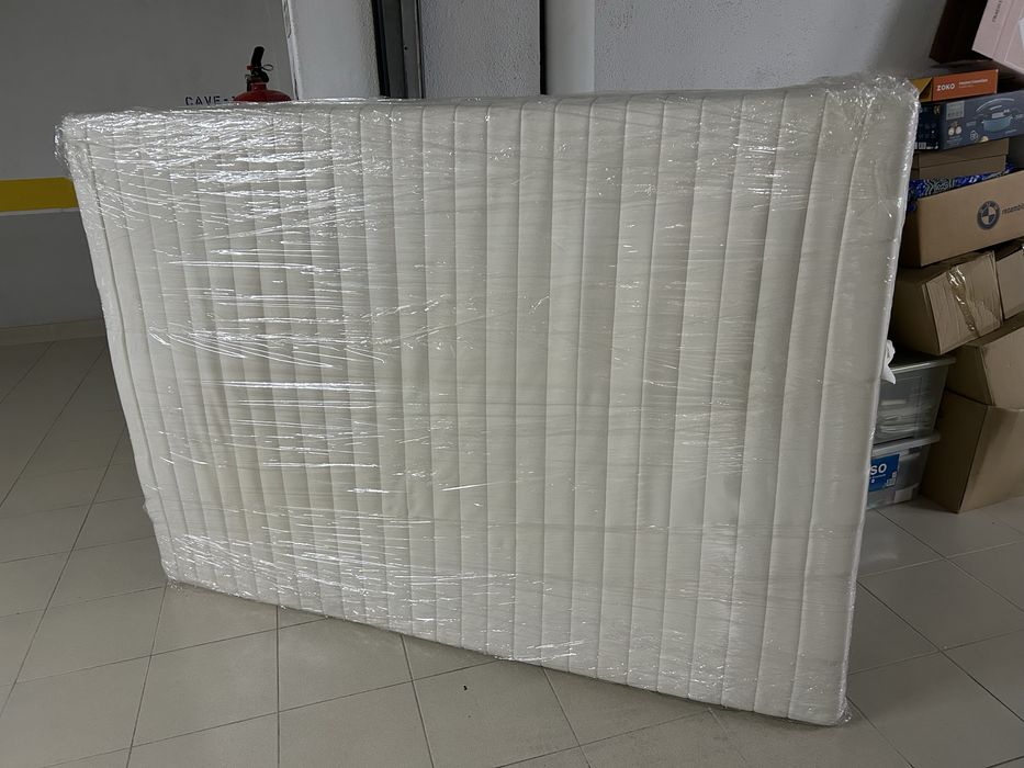 Colchão MALFORS 160x200 e estrado