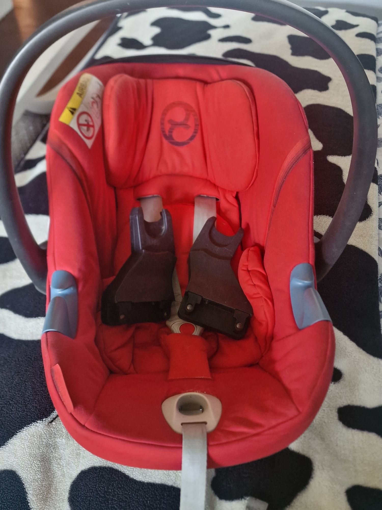 Nosidełko cybex czerwony + adaptery do wózka baby design