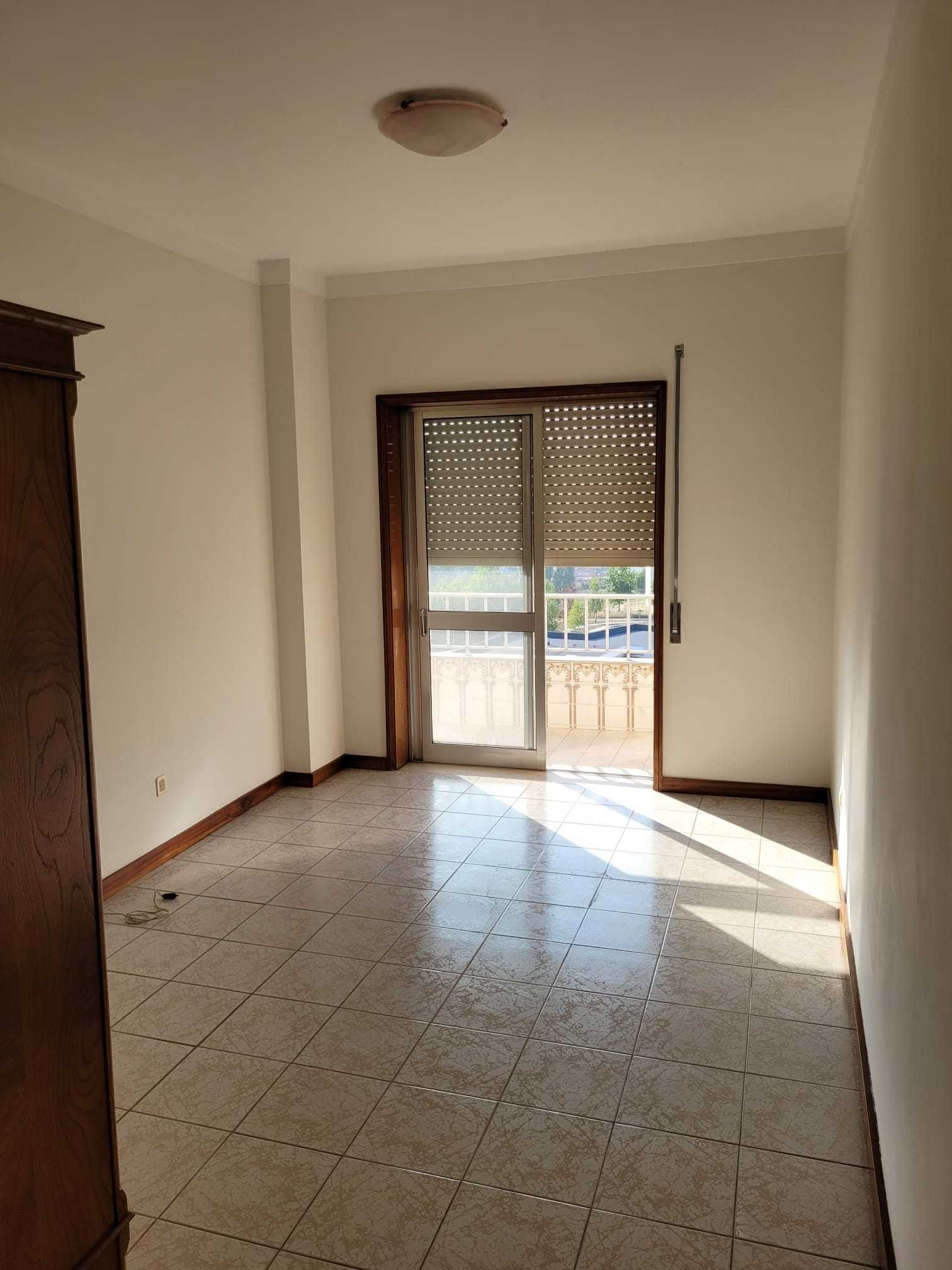 Apt T3, 107m2, centro de Oliveira de Azeméis