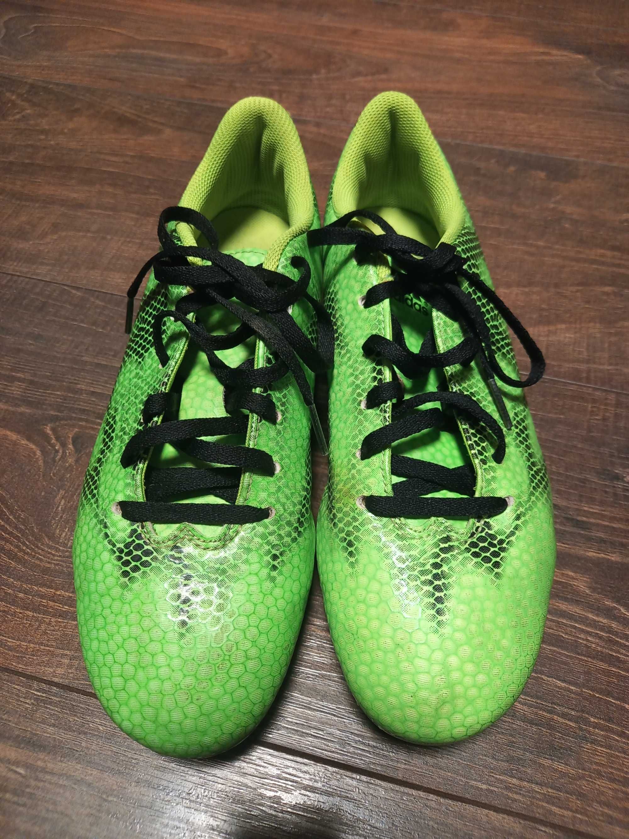 Бутси сороконожки підліткове взуття для футболу 39р Adidas