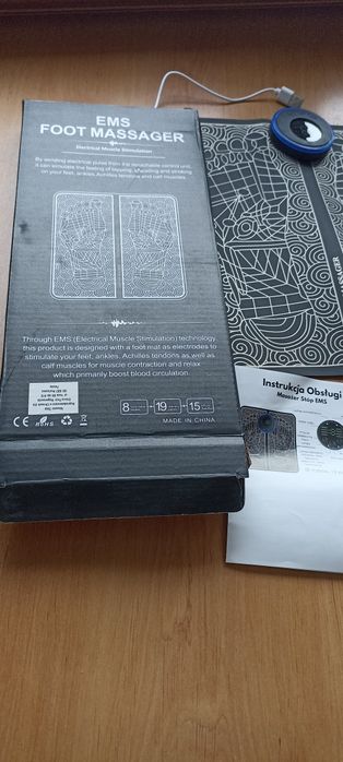 Masażer do stóp EMS