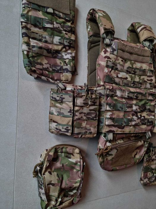 Colete Airsoft Multicam com todos os acessórios