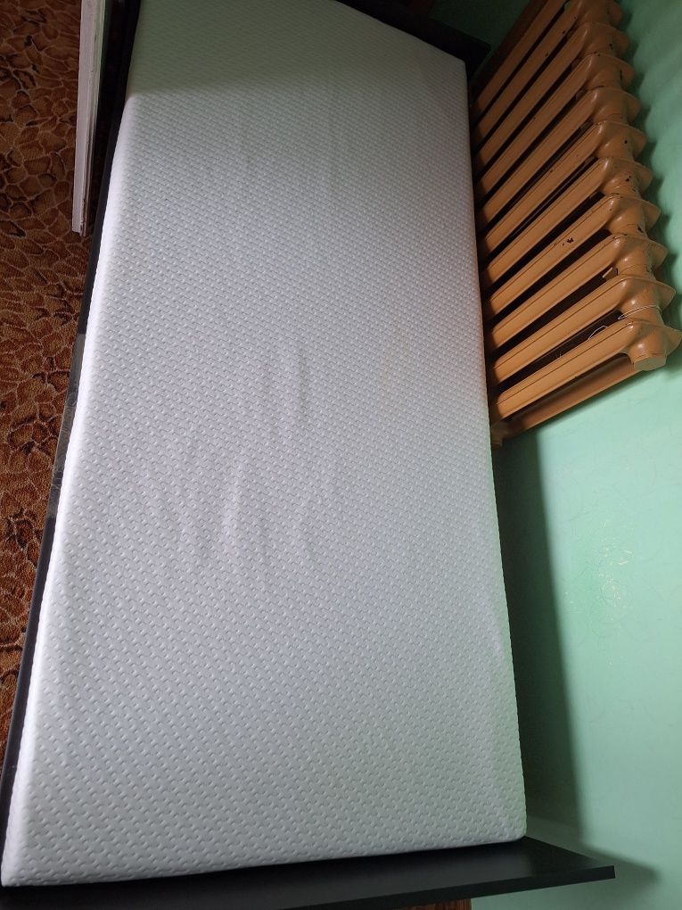 Materac piankowy BRW 90x200 srednio-twardy z pokrowcem