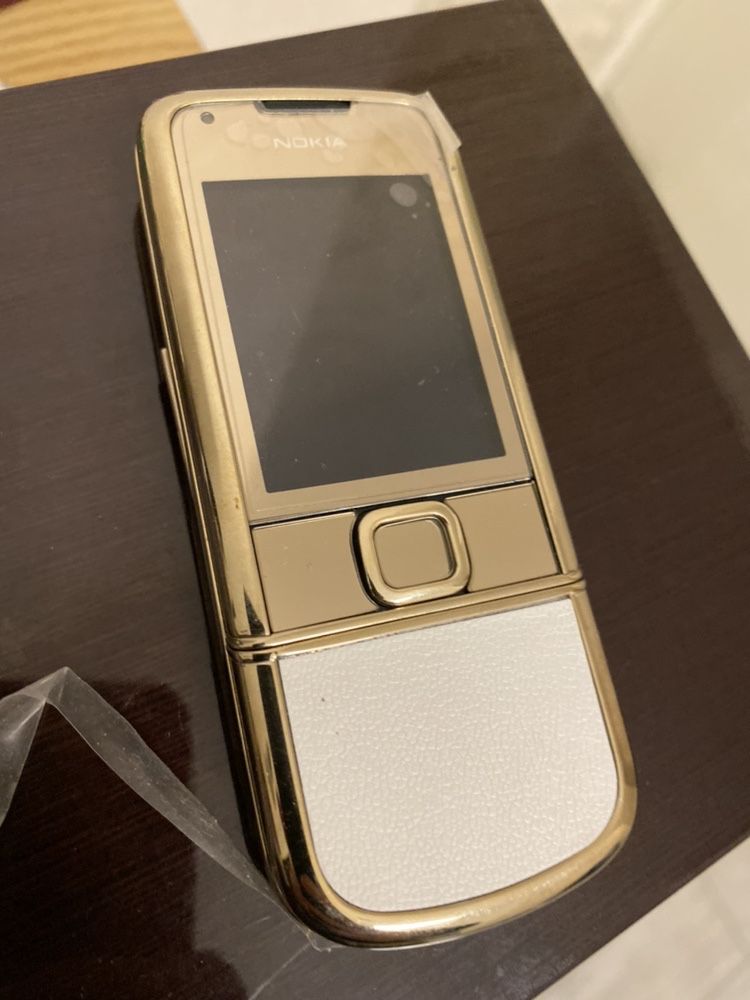 Nokia 8800 Art Gold