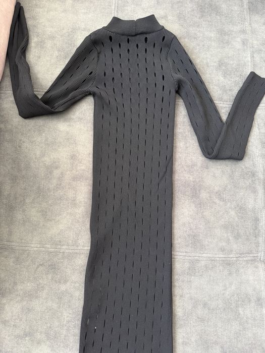 Обтисле трикотажне плаття Bershka