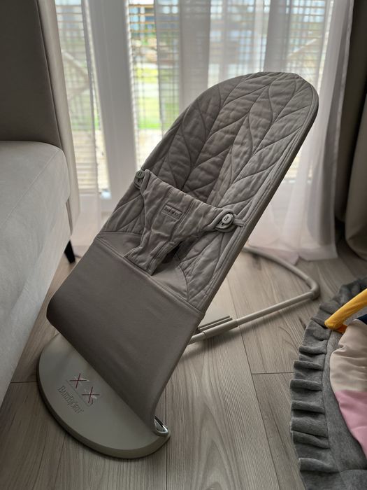 Bujaczek babybjorn szary