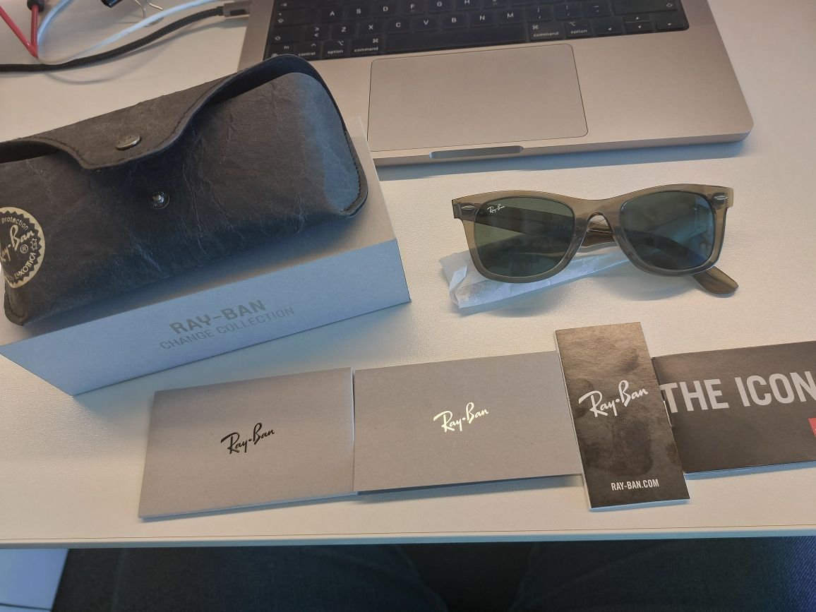 Óculos de sol Rayban Wayfarer Change Transitions originais - Novos