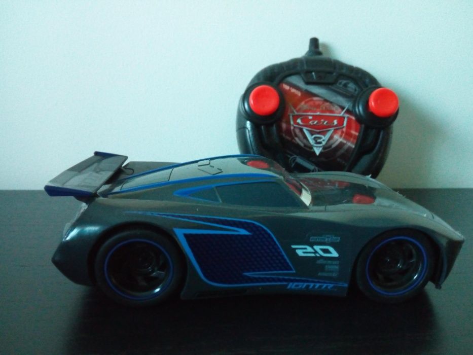 CARS 3 JACKSON STORM - carro telecomandado