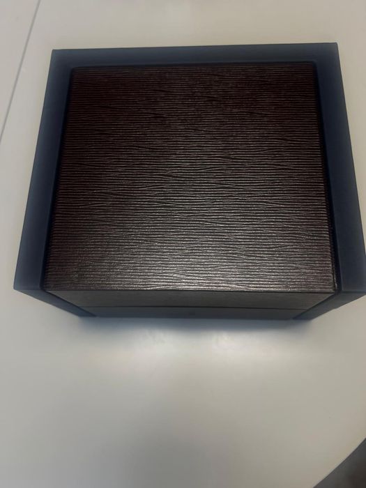 Коллекционная шкатулка от часов Corum (оригинал)