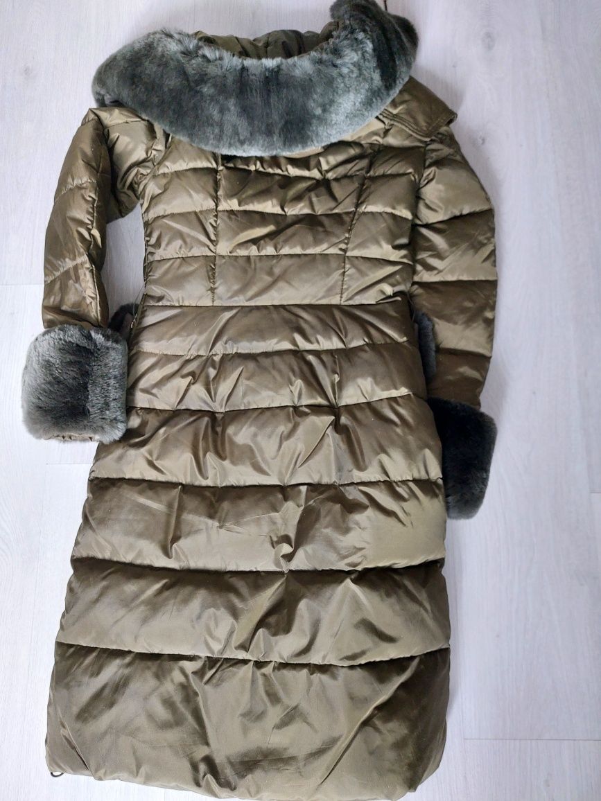 Пальто пуховик натуральне хутро розмір 44