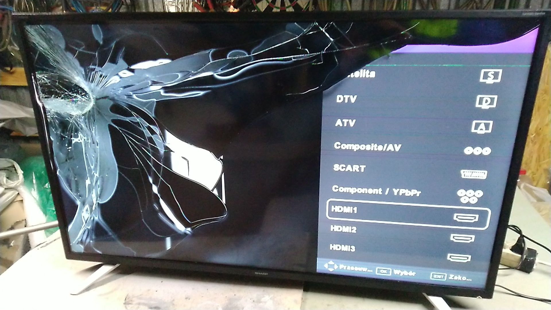 Telewizor Sharp 40"uszkodzony