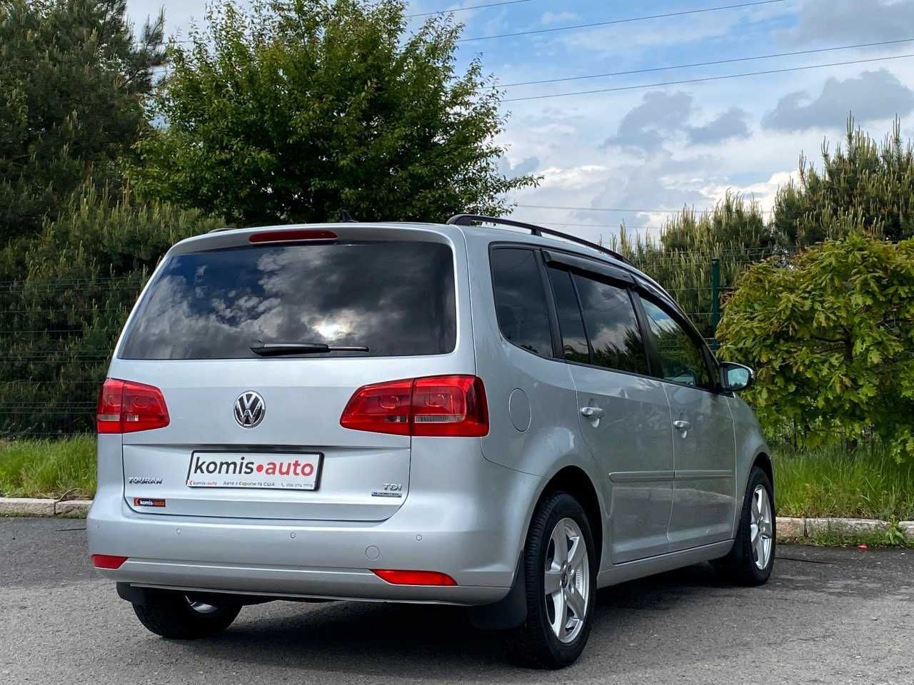 Продам Volkswagen Touran 2013. Можна в розстрочку, під викуп