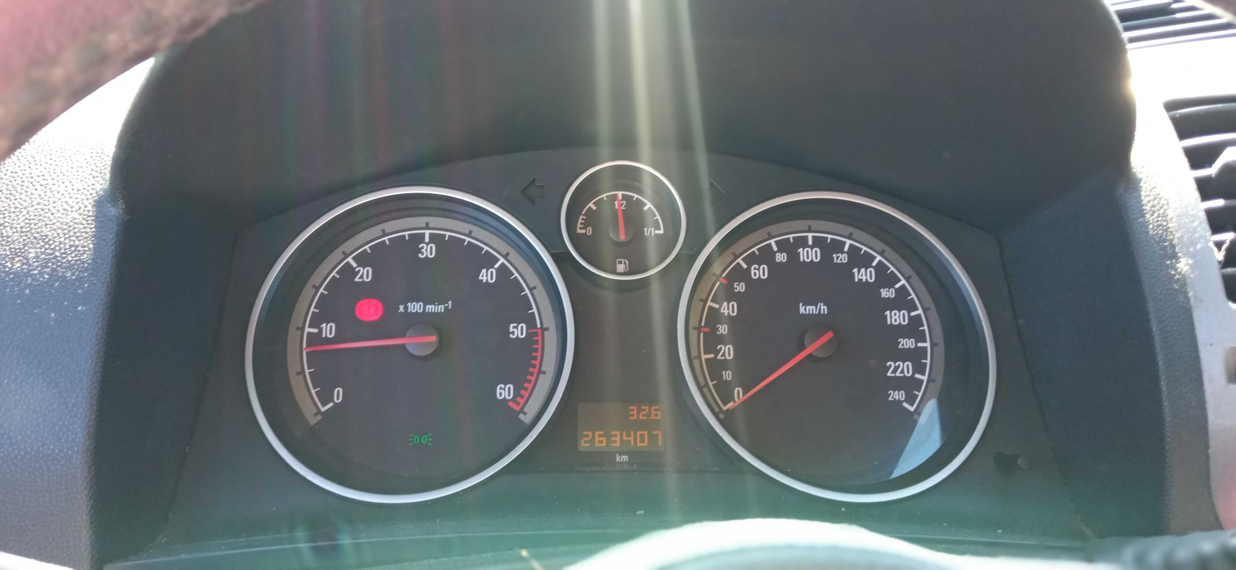 Opel Zafira b 1.9 CDTI 120 koni