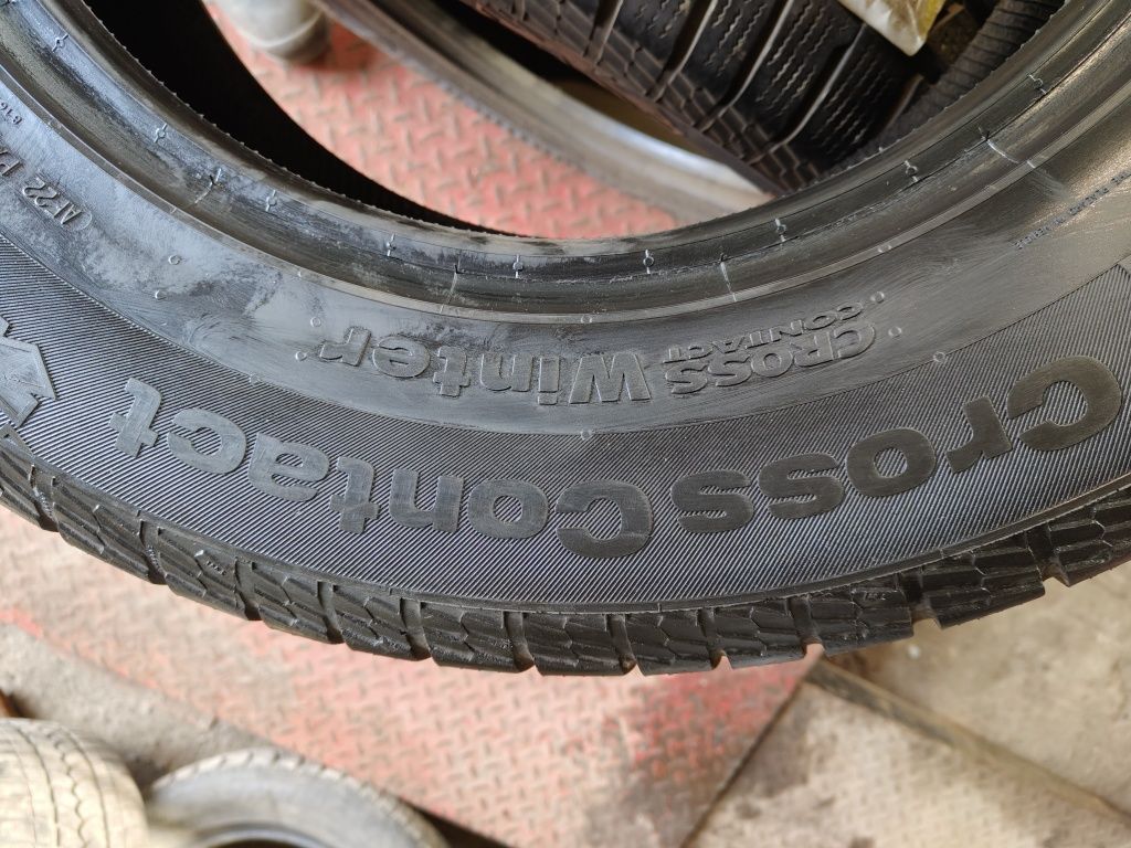 255/65R17 Continental WinterContact   P21/Y1