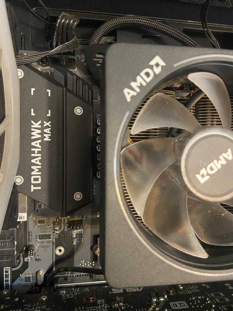 Computador AMD  Ryzen 7 3800X, 16GB, 500 GB SSD, 1070 TI 8GB