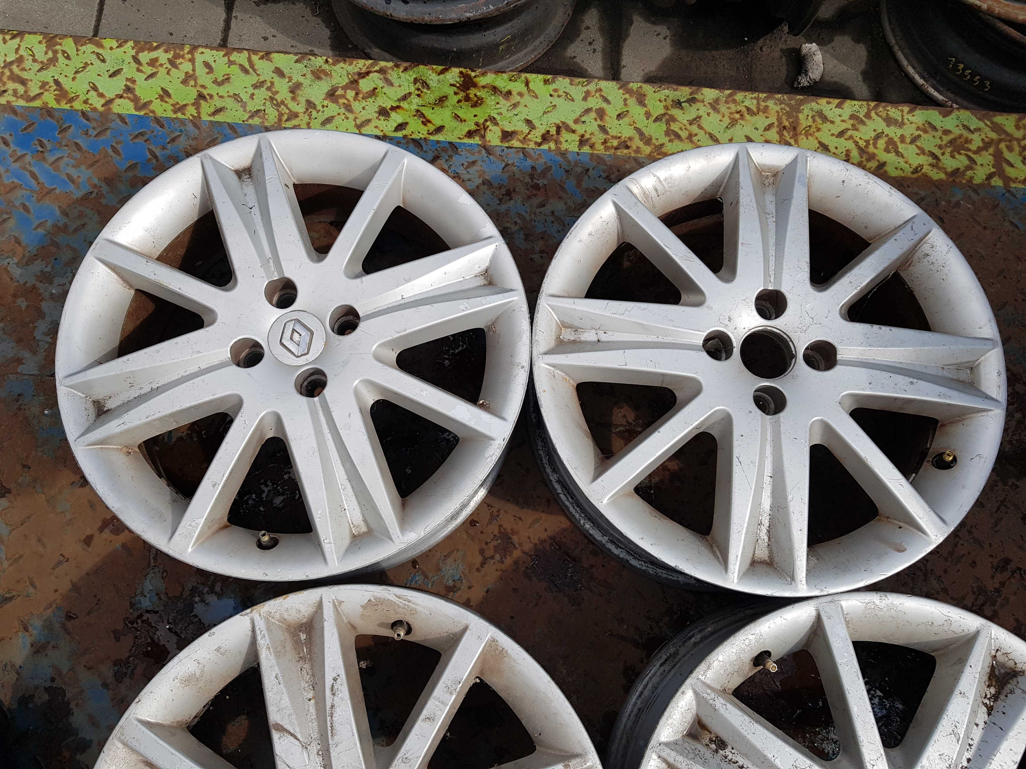 Felgi Aluminiowe Alufelgi Alusy Alu Renault 4x100 17 6.5Jx17 ET 49
