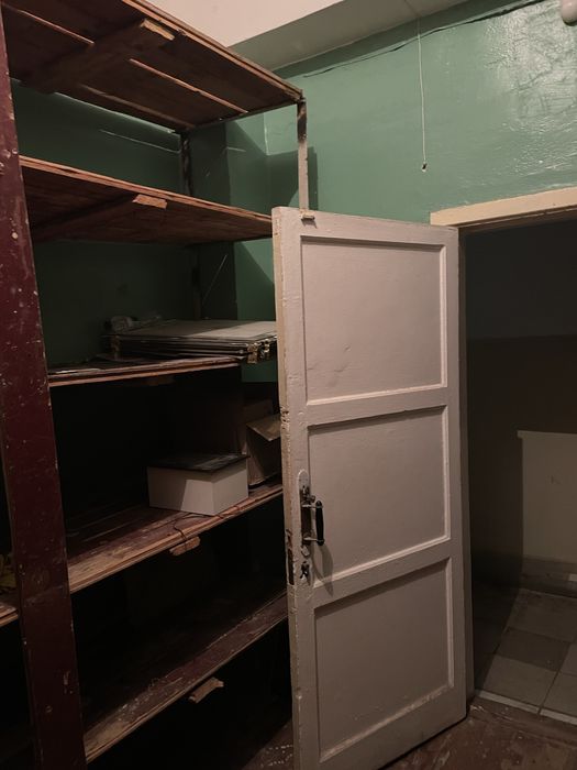 Сдам помещение под склад или другое на Правом