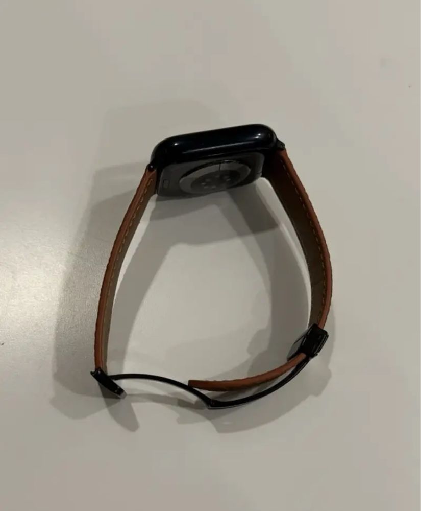Apple Watch SE (GPS) (2.ª geração) - 40mm