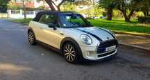 MINI Cooper D Cabrio Nacional