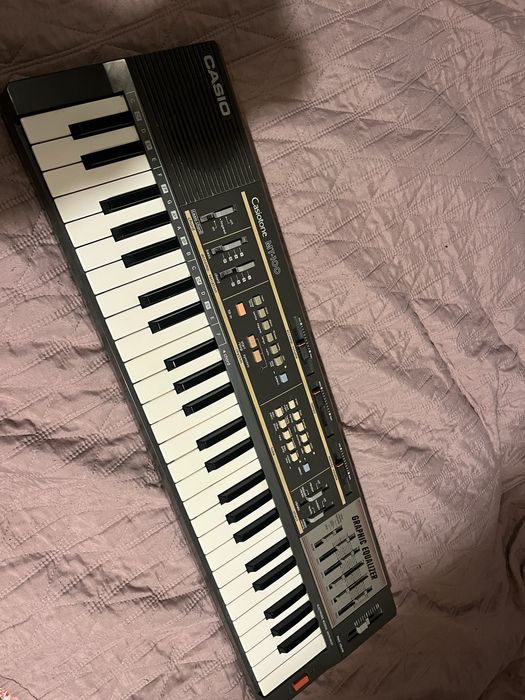 Casio casiotone MT-100 keyboard synthesizer graphic equalizer