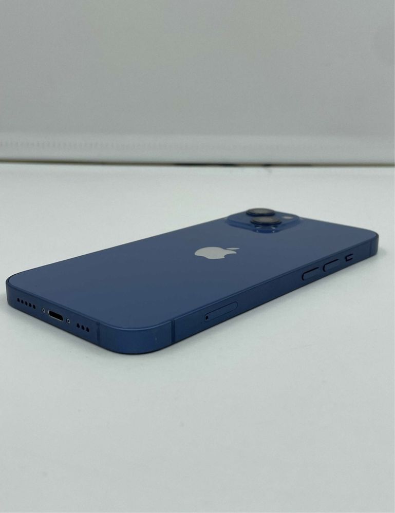 Iphone 13 (blue).