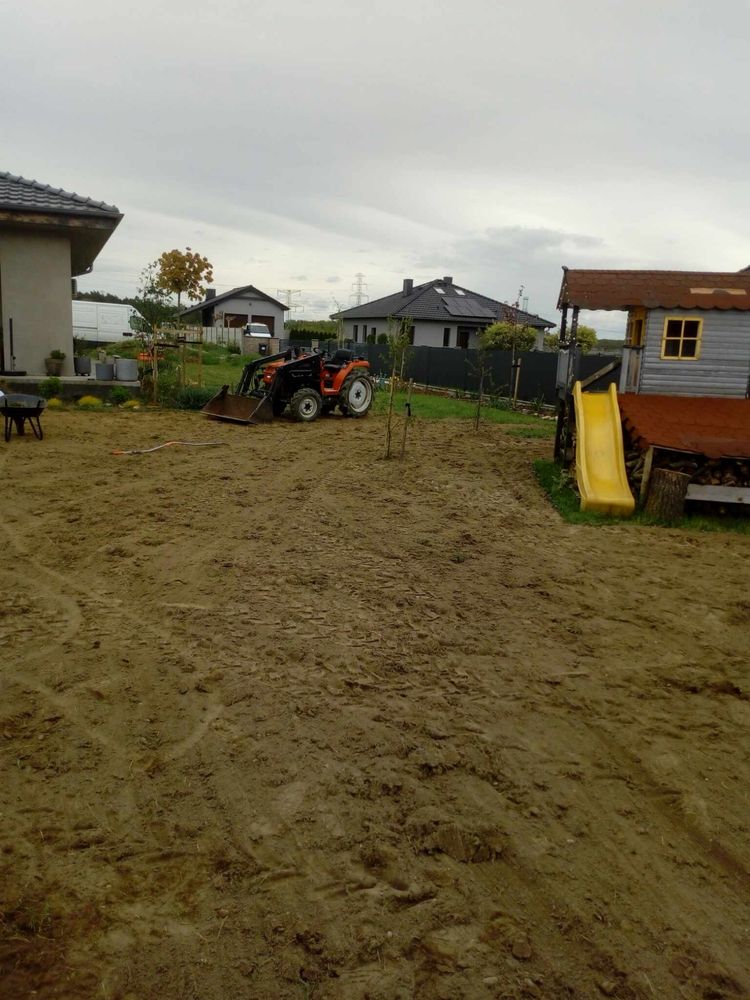 Zakladanie Ogrodów Uslugi Ogrodnicze Traktorkiem Rozwozenie Ziemi