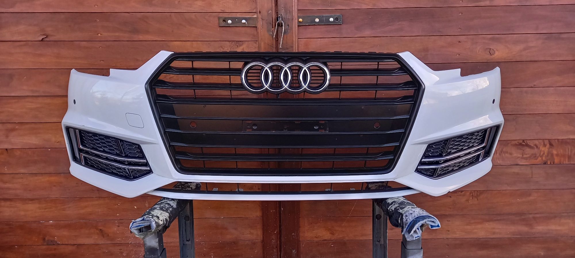 Бампер Audi A4 B9 s-line USA Europe 2015-2019 року оригінал бу