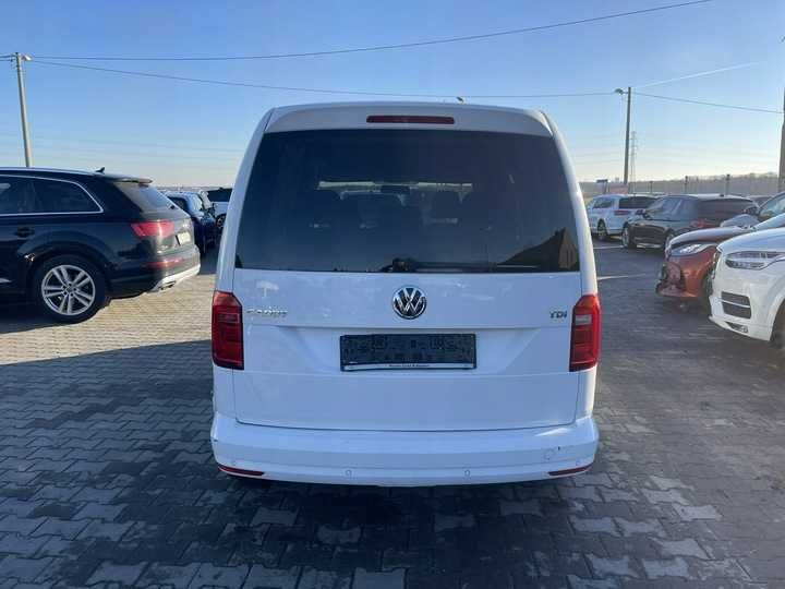 Бампер передній VOLKSWAGEN Caddy SAA розборка Каді