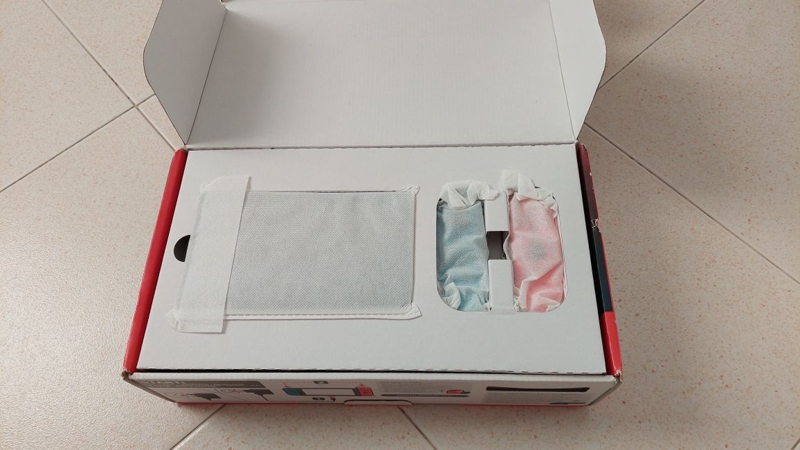 Nintendo Switch V2 com jogo
