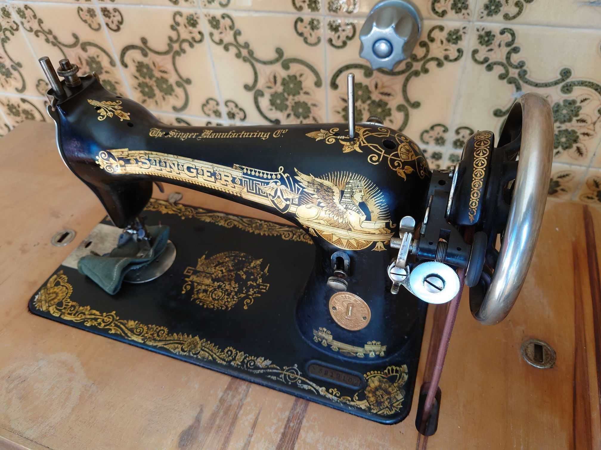 Máquina de costura Singer antiga 1925 Modelo 15K