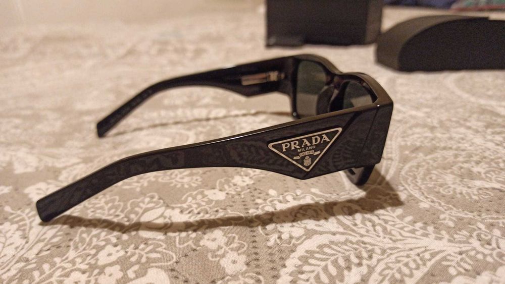 Óculos Prada - Milano