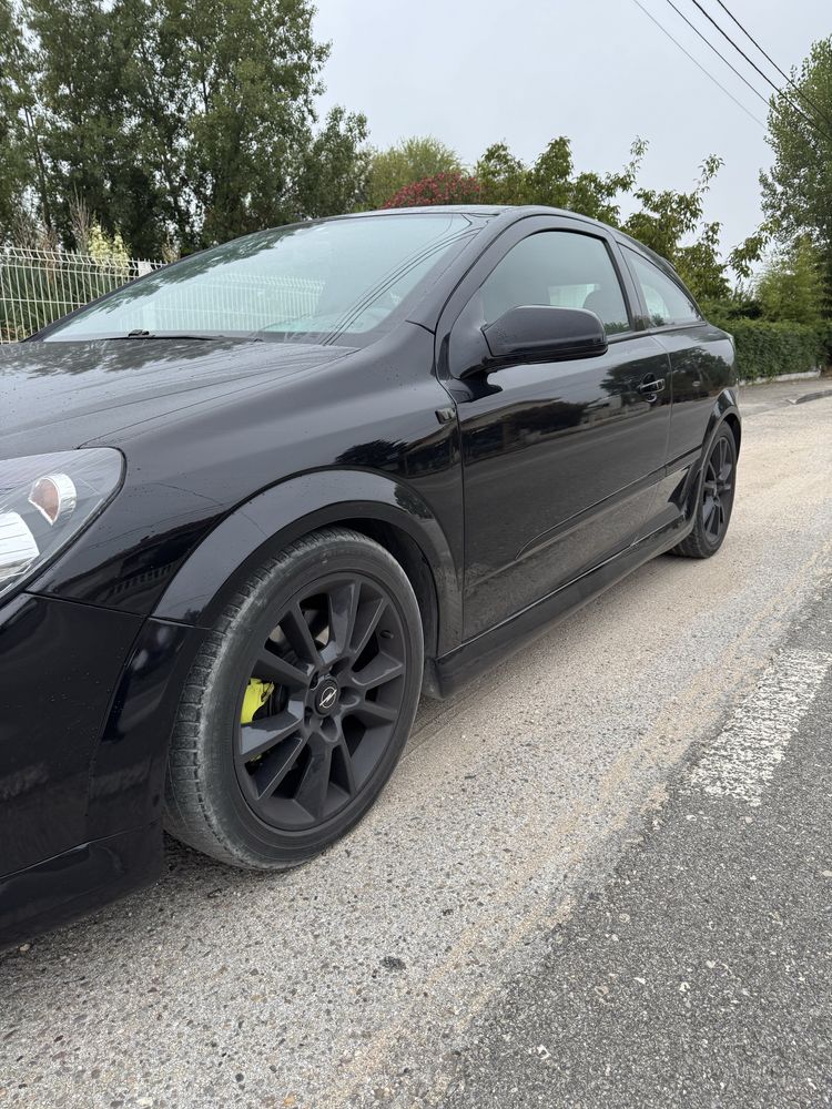Opel Astra GTC Sport 1.7 OPC
