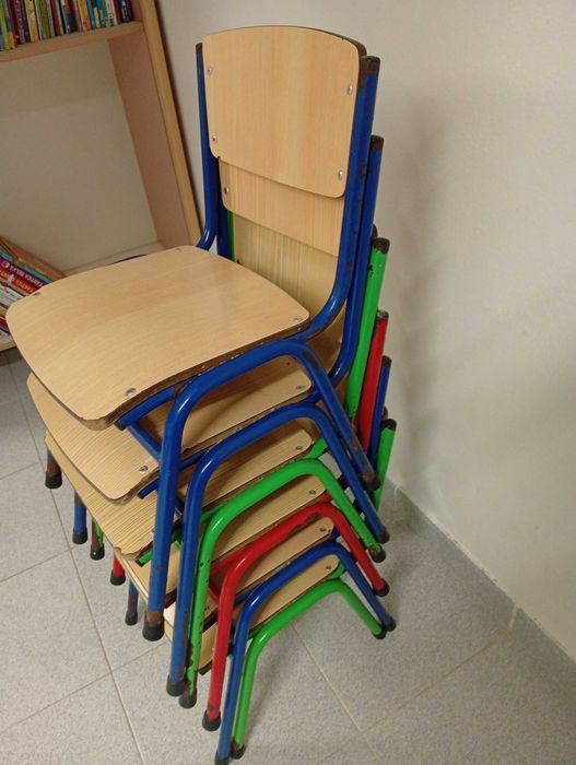 Cadeiras creche/escola