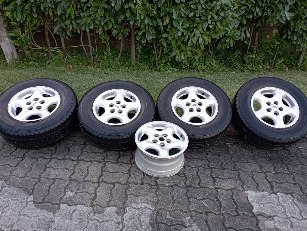 5 Jantes 16 Land Rover com pneus