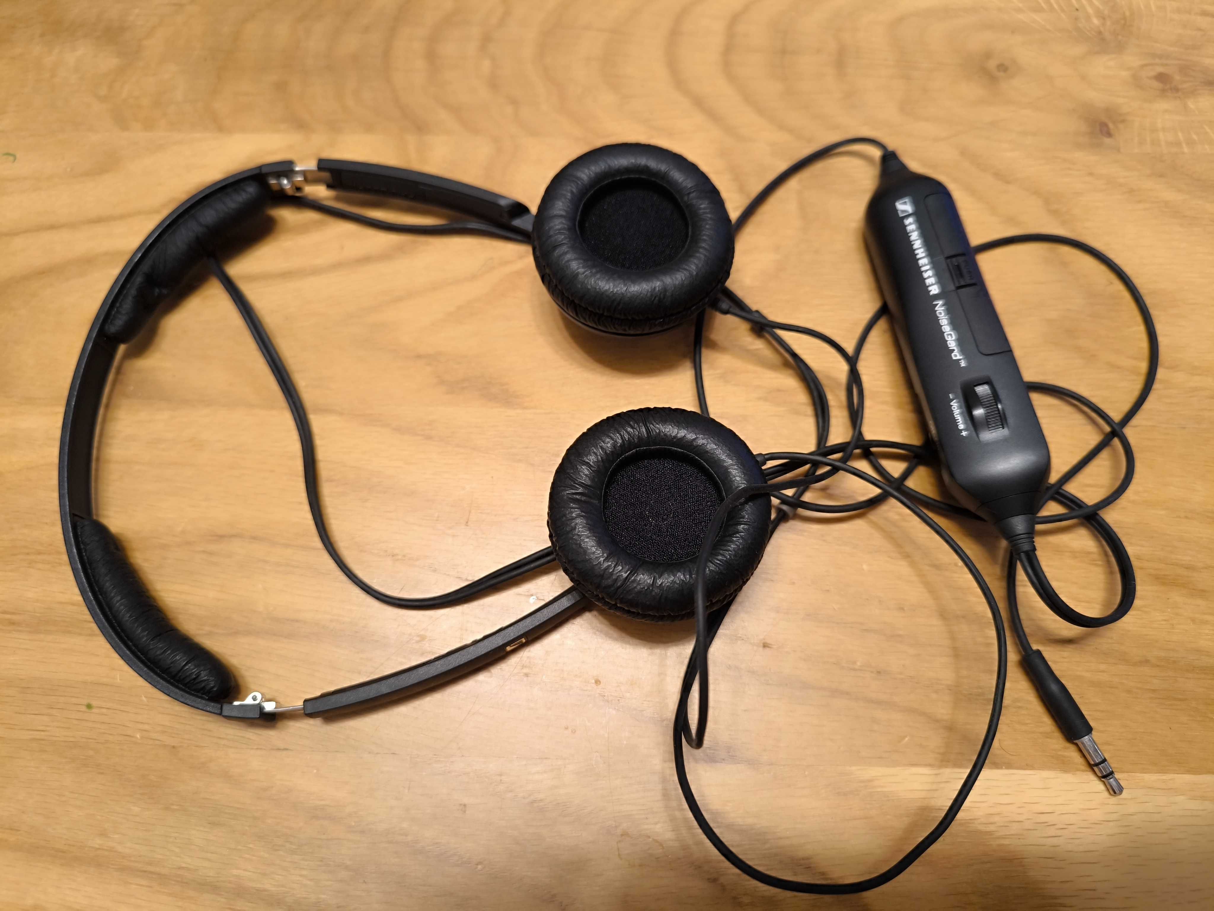 Sennheiser PXC 250-II Aktywne słuchawki podróżne z redukcją szumów