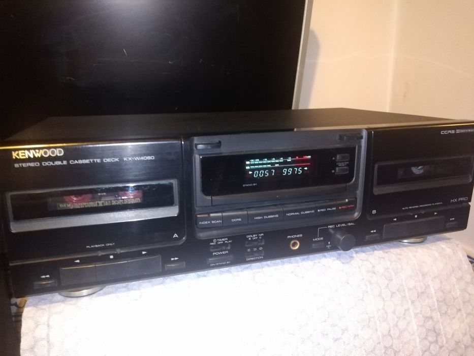 Leitor de cassetes Kenwood auto reverse