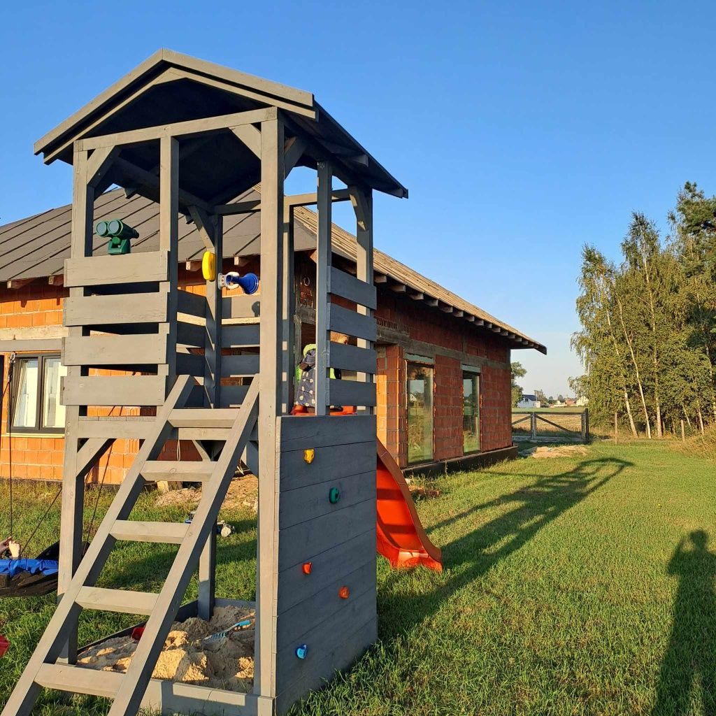 Duży domek dla dzieci od ręki