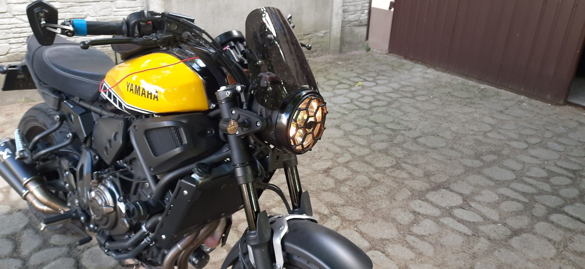 Yamaha XSR 700 3D druk - osłona lampy