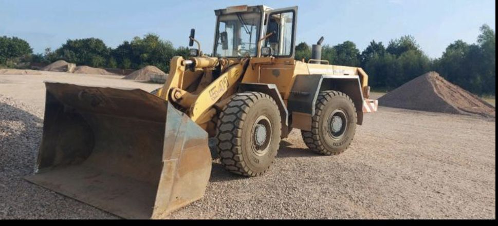 Ładowarka Liebherr 541 z wagą , nowe opony