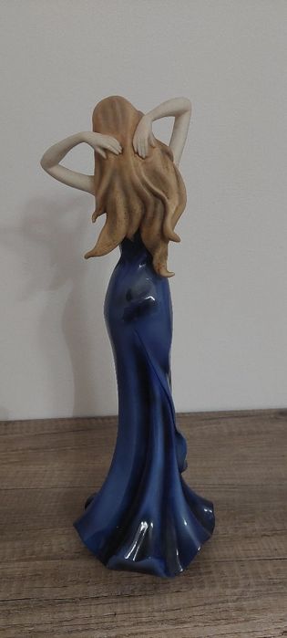Boneca de porcelana