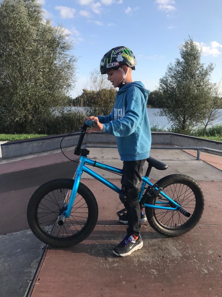 Bmx MadMain niebieski koła 18 MafiaBikes