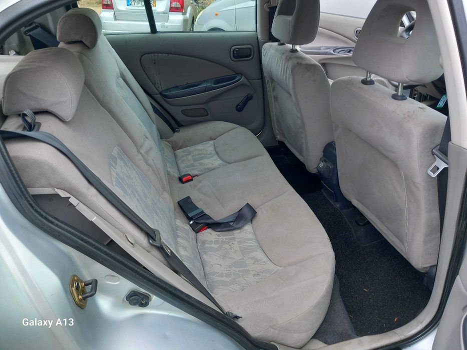 NISSAN Almera 1.5 Gasolina