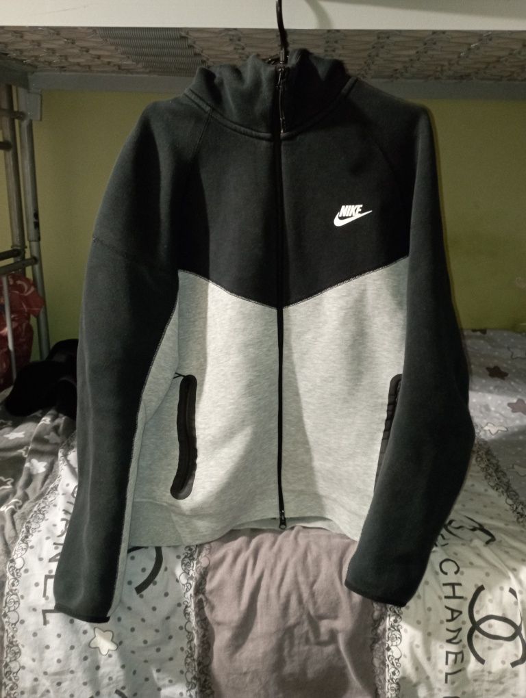 Кофта Nike tech fleece