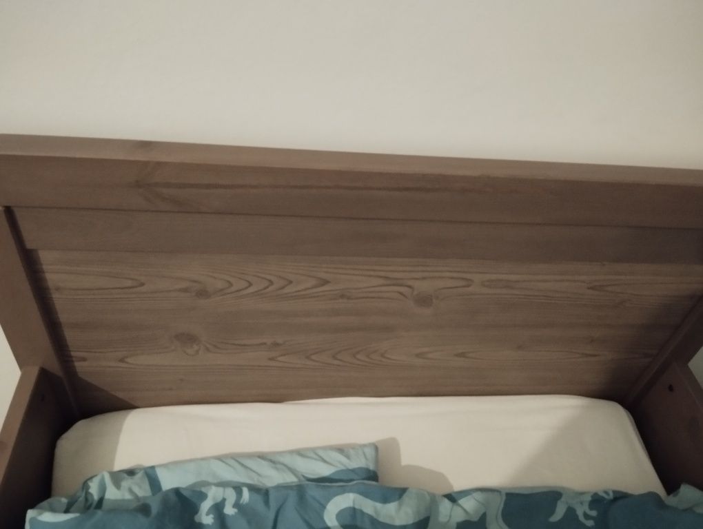 Łóżko dziecięce z materacami