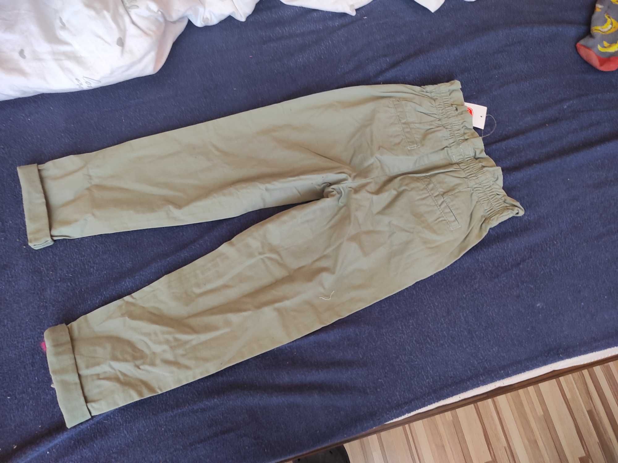 Spodnie zielone khaki chlopiece 122 smyk coolclub nowe z metką