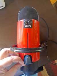 Máquina de Café Krups Nespresso Inissia Red XN100